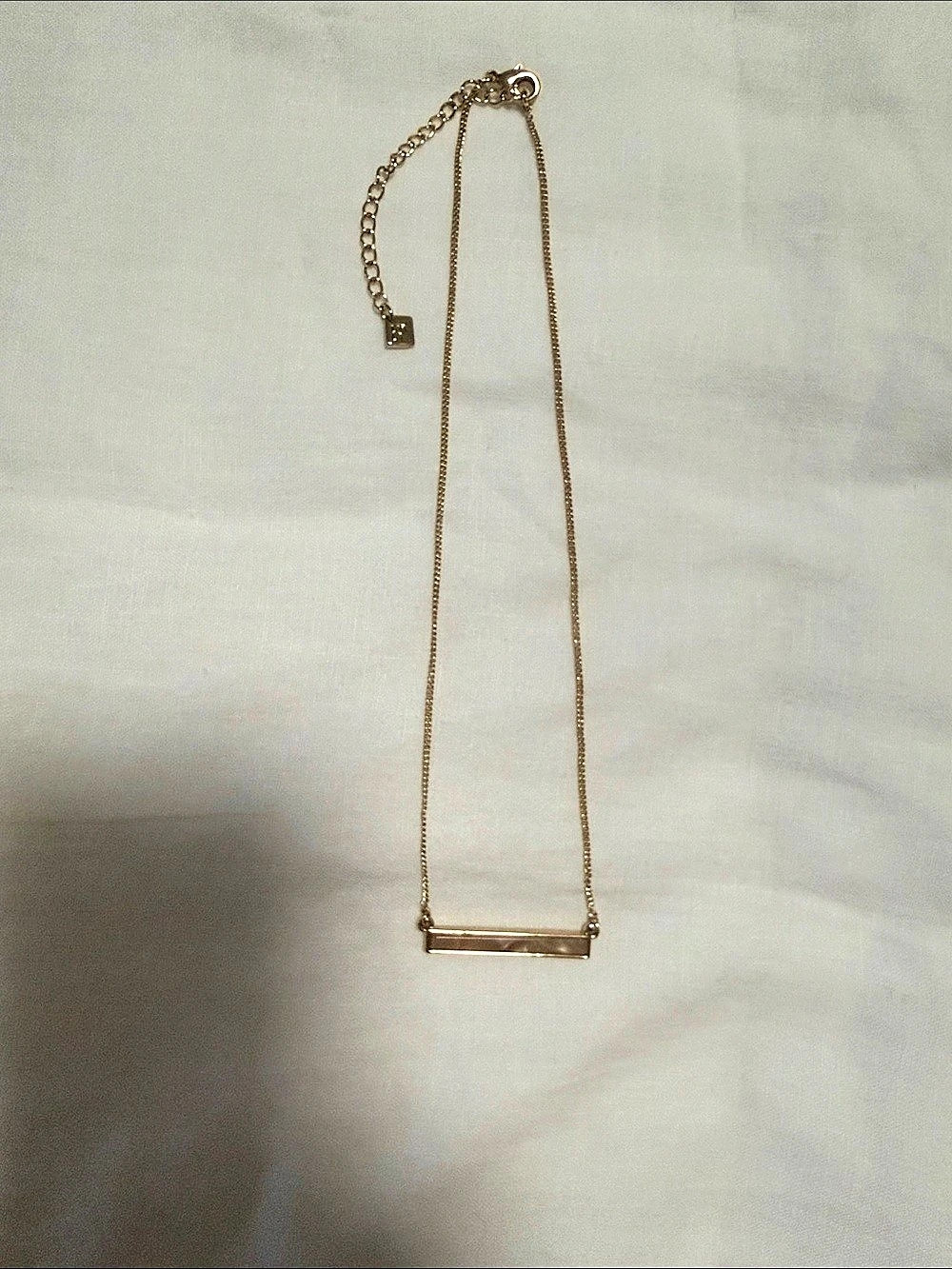 NWOT Banana Republic Gold-Tone Bar Pendant Necklace